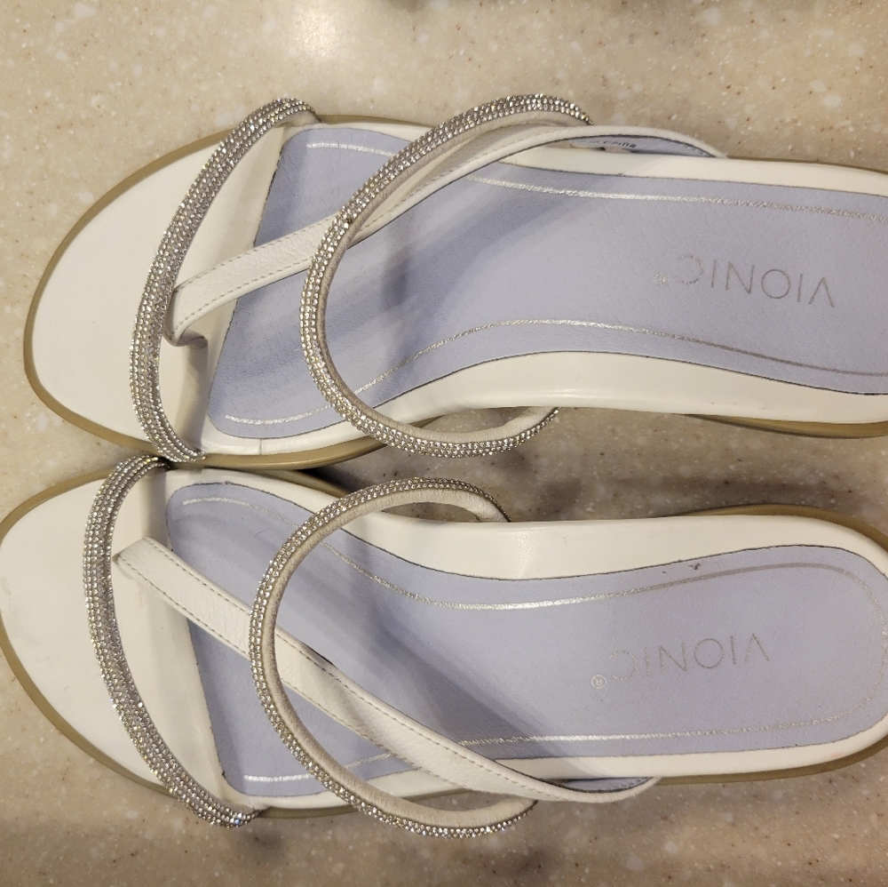Vionic Embellished Sandal